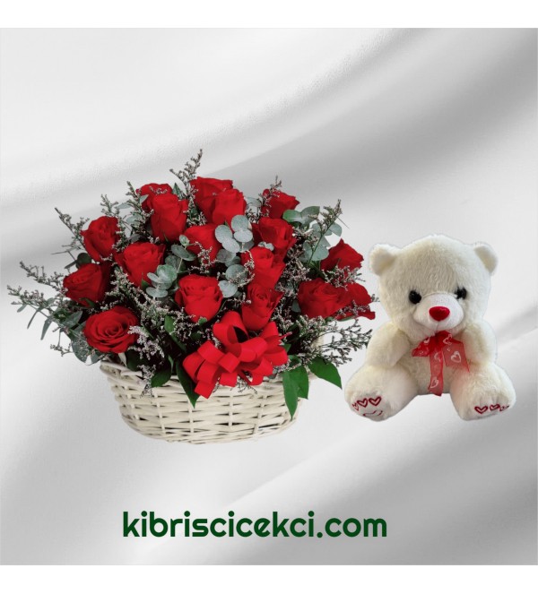 Sepette 15 Kırmızı Gül Ayıcık